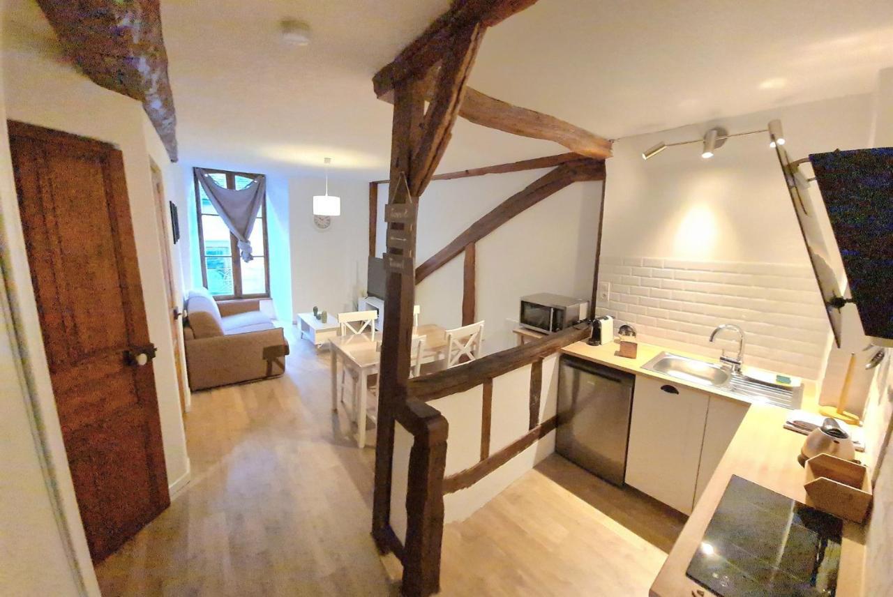 Chez Saint Frobert - Hyper Centre - Bouchon Apartment ทรัวส์ ภายนอก รูปภาพ